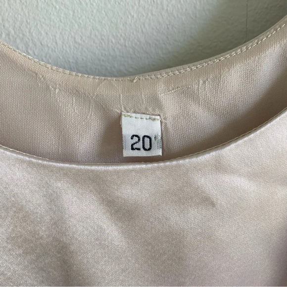 Gorgeous Silk-look  Champagne Scoop Neck Tank Top Size 20 XXL - Picture 3 of 12